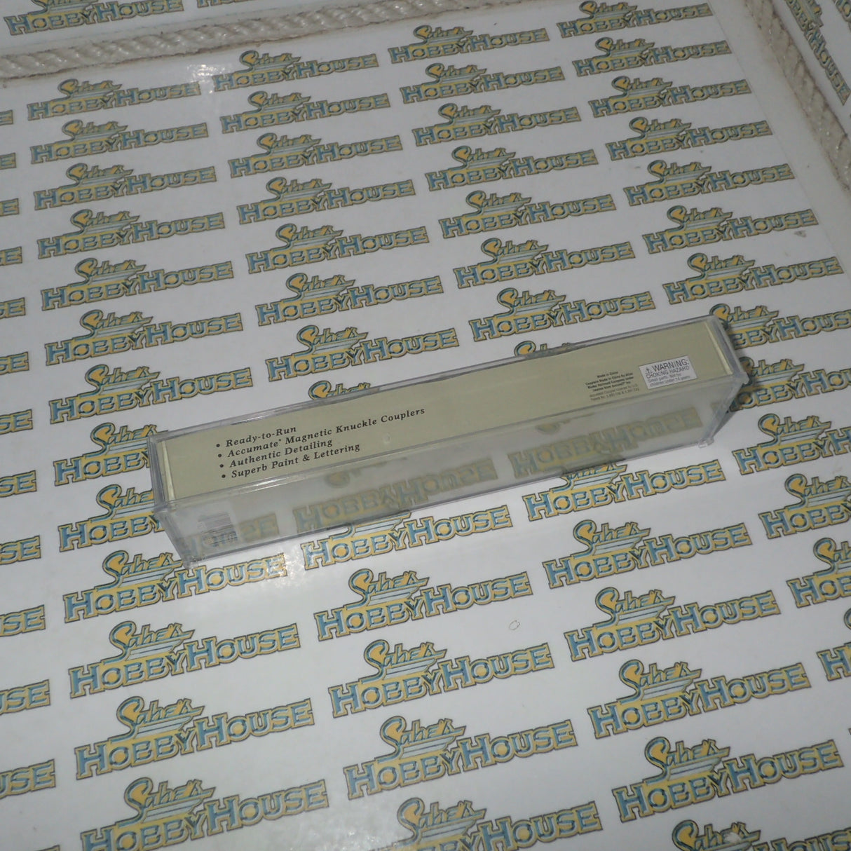 Walthers 932-55100 - 72' Pullman-Standard Baggage Car w/Smooth Sides - Rock Island (silver)