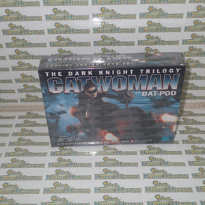 Moebius MO938 - 1/18 Catwoman w/Bat-Pod Plastic Model Kit