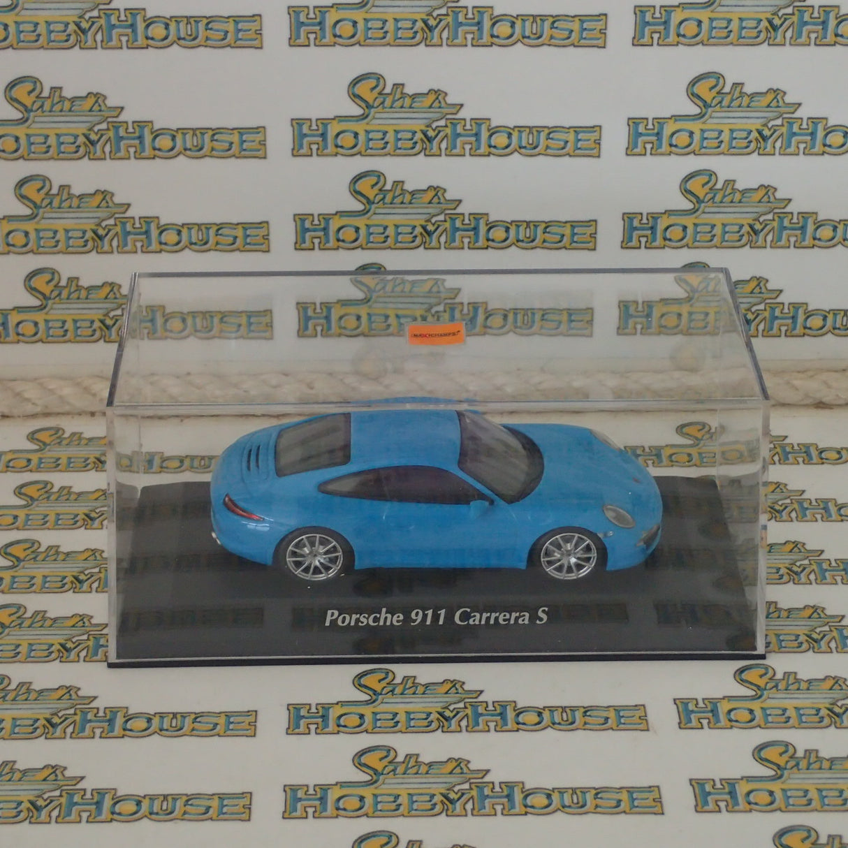Maxichamps - 1/43 Scale - 2012 Porsche 911 Carrera S in Blue Diecast Model Replica