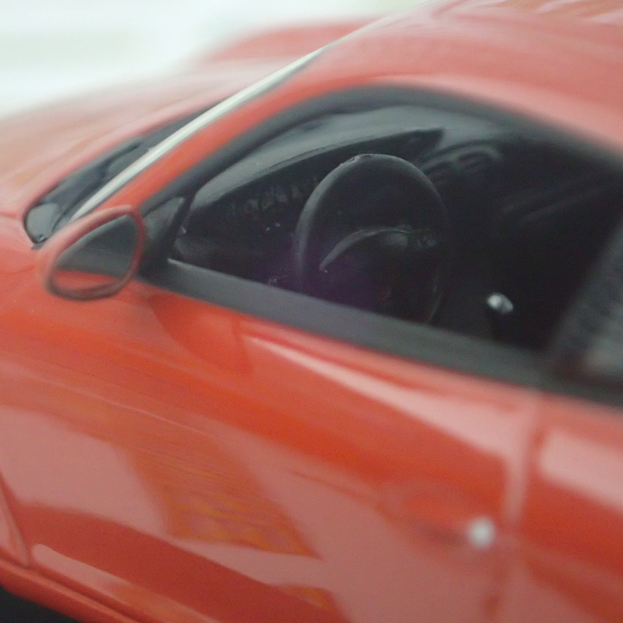 Maxichamps - 1/43 Scale - Porsche 911 Carrera 2001 in Orange Red Metallic Scale Model Replica