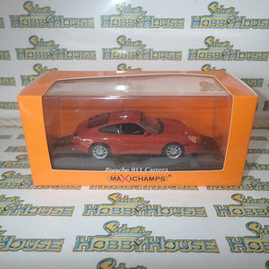 Maxichamps - 1/43 Scale - Porsche 911 Carrera 2001 in Orange Red Metallic Scale Model Replica