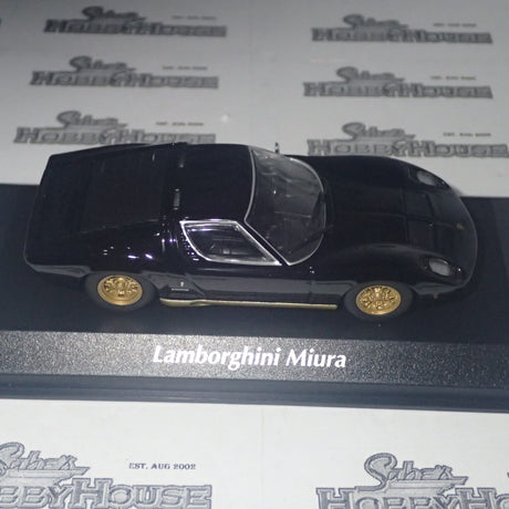 Maxichamps 940 103000 - 1/43 Scale Lamborghini Miura 1966 in Black Scale Model Replica crack in display case