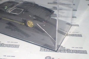 Maxichamps 940 103000 - 1/43 Scale Lamborghini Miura 1966 in Black Scale Model Replica crack in display case