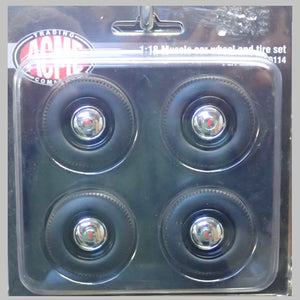 ACME A1800114 - 1/18 Scale 1970s GM Dog Dish Wheel and Tire Set