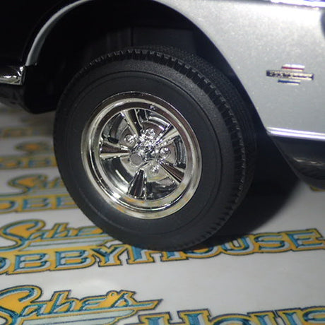 ACME A1800930 - 1/18 Scale 1961 Chevrolet Corvette Gasser - Showtime