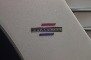 ACME A1800930 - 1/18 Scale 1961 Chevrolet Corvette Gasser - Showtime