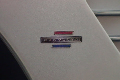 ACME A1800930 - 1/18 Scale 1961 Chevrolet Corvette Gasser - Showtime