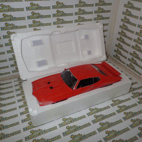 ACME A1801214 - 1/18 Scale 1970 Pontiac GTO Street Fighter the Prosecutor Diecast Scale Model Replica
