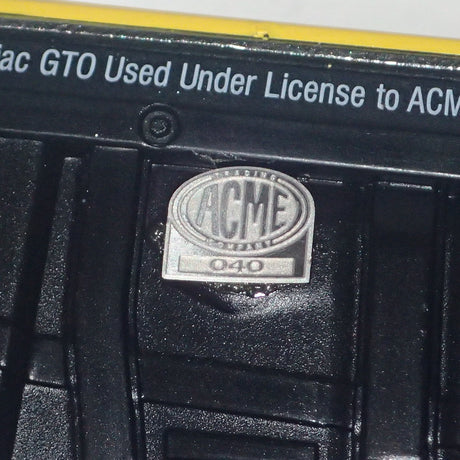 ACME A1801219 - 1/18 Scale 1966 PONTIAC GTO RESTOMOD Diecast Scale Model Replica