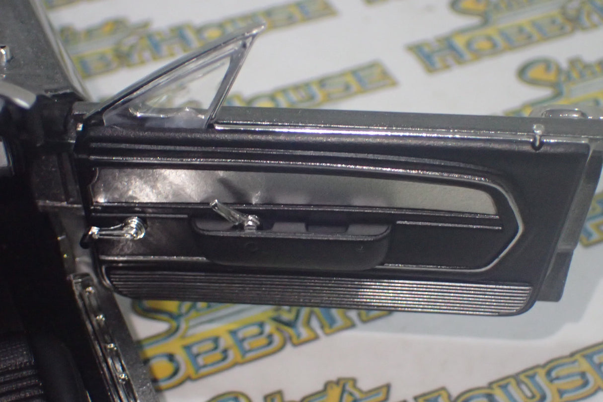 ACME A1801884 -1/18 1967 FORD MUSTANG SHELBY GT500 PRO TOURING CONVERTIBLE