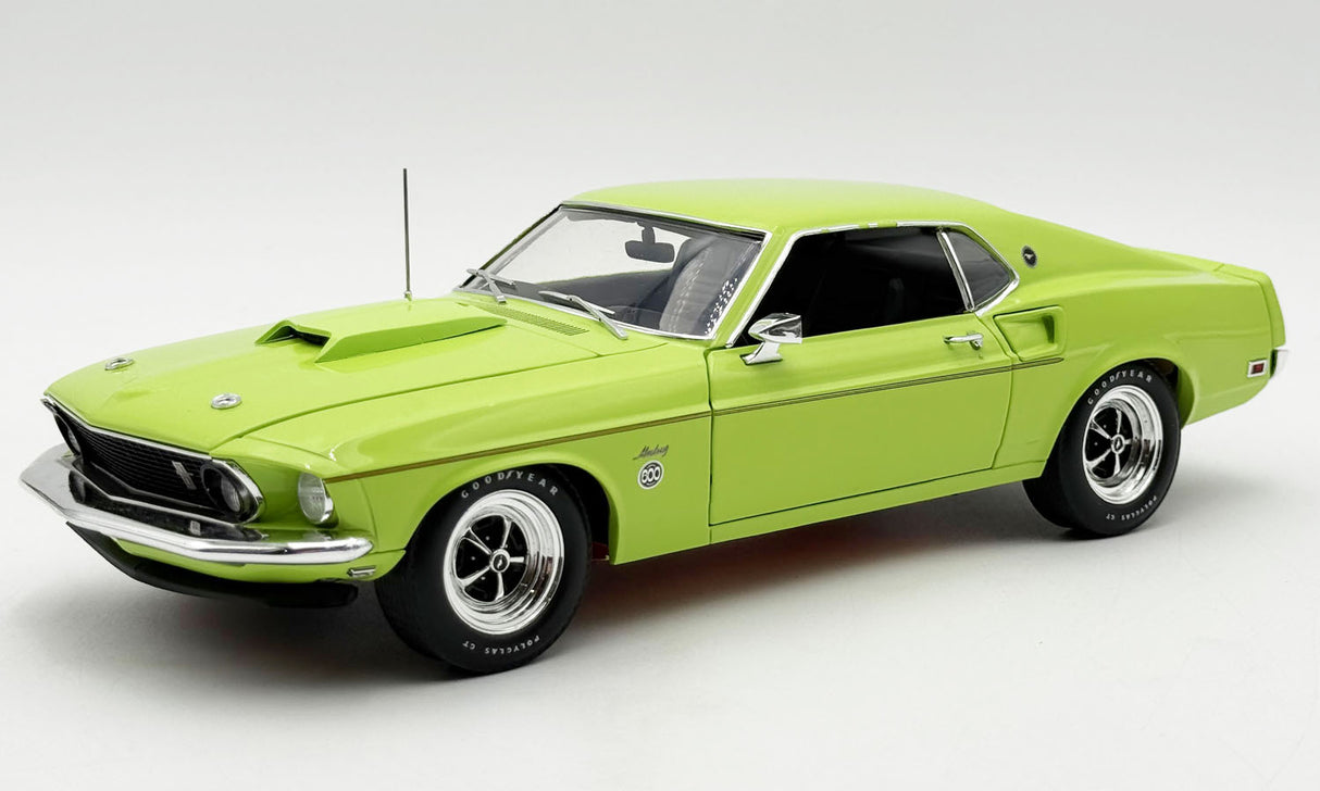 ACME A1801889 -1/18 1969 Ford Mustang 600 Groovy Green Diecast Scale Model Replica