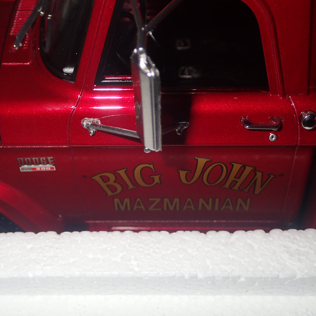 ACME A1801915 - 1/18 Scale 1970 Dodge D-300 Ramp Truck Mazmanian Diecast Scale Model Replica