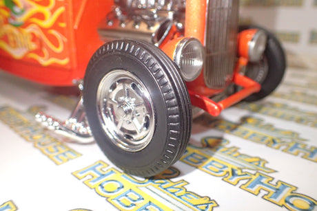 ACME A1804102 - 1/18 Scale 1932 Ford Hot Rod Pick Up Rat Fink Diecast Scale Model Replica