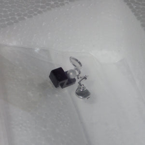 ACME A1804104 - 1/18 Scale 1932 Ford Pickup - Black Beauty Die-cast Model Replica