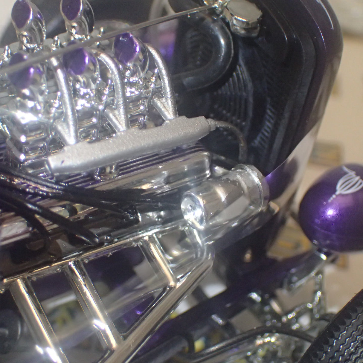 ACME A1805009 - 1/18 Scale - Grand National Deuce Series 1932 Ford Five Window Release No.4 Diecast Model Replica