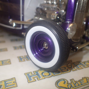 ACME A1805009 - 1/18 Scale - Grand National Deuce Series 1932 Ford Five Window Release No.4 Diecast Model Replica