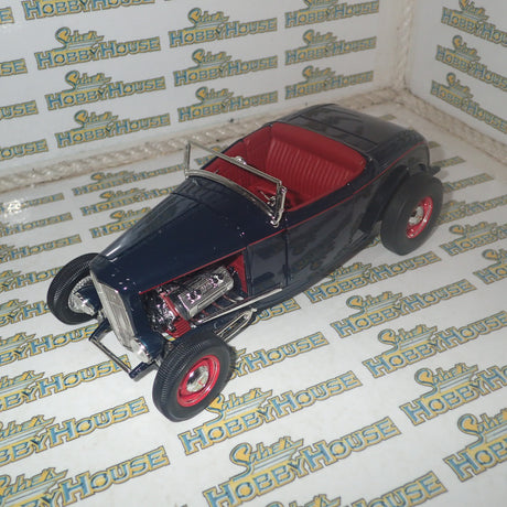 ACME A1805014 - 1/18 Scale 1932 Ford Roadster in Washington Blue Diecast Scale Model Replica