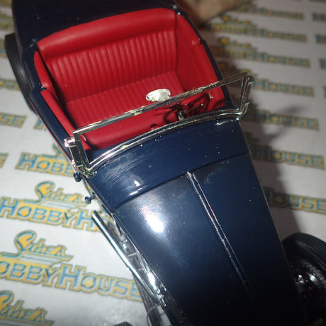 ACME A1805014 - 1/18 Scale 1932 Ford Roadster in Washington Blue Diecast Scale Model Replica