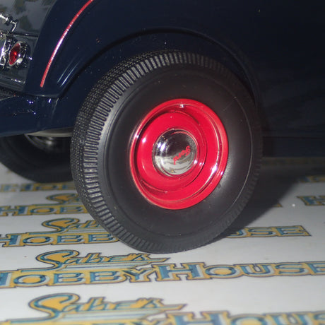 ACME A1805014 - 1/18 Scale 1932 Ford Roadster in Washington Blue Diecast Scale Model Replica