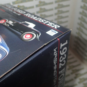 ACME A1805014 - 1/18 Scale 1932 Ford Roadster in Washington Blue Diecast Scale Model Replica