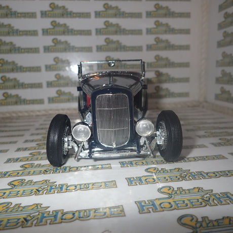 ACME A1805014 - 1/18 Scale 1932 Ford Roadster in Washington Blue Diecast Scale Model Replica
