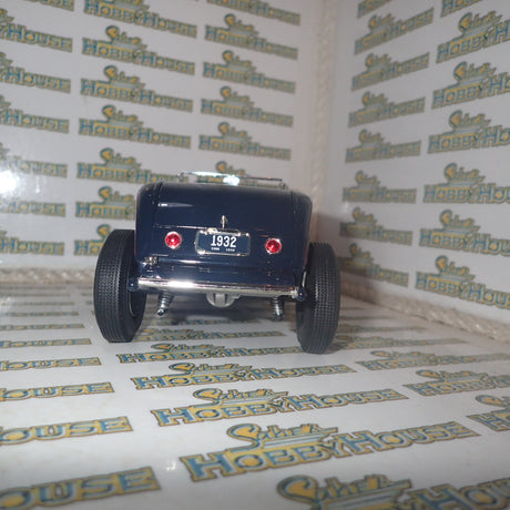 ACME A1805014 - 1/18 Scale 1932 Ford Roadster in Washington Blue Diecast Scale Model Replica