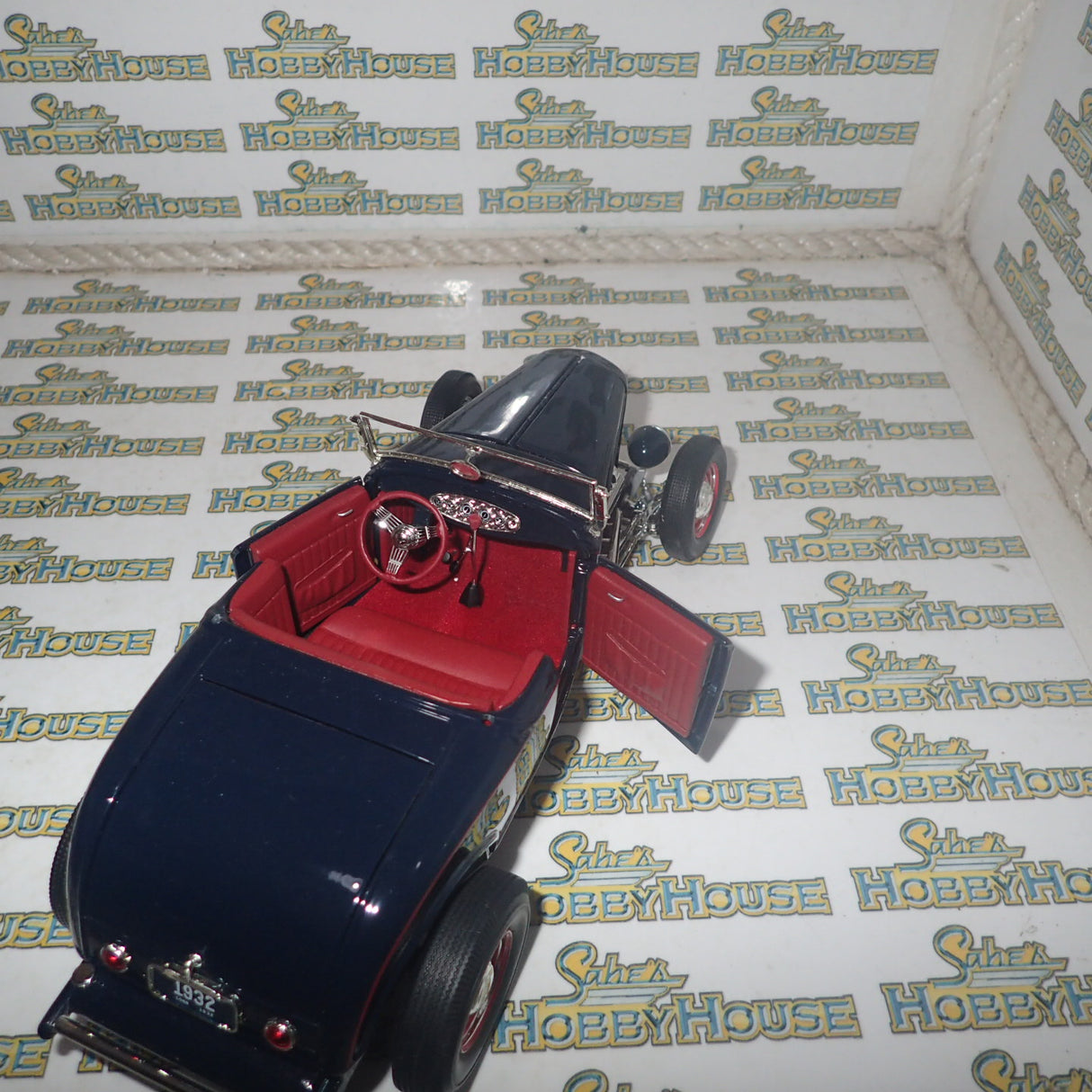 ACME A1805014 - 1/18 Scale 1932 Ford Roadster in Washington Blue Diecast Scale Model Replica