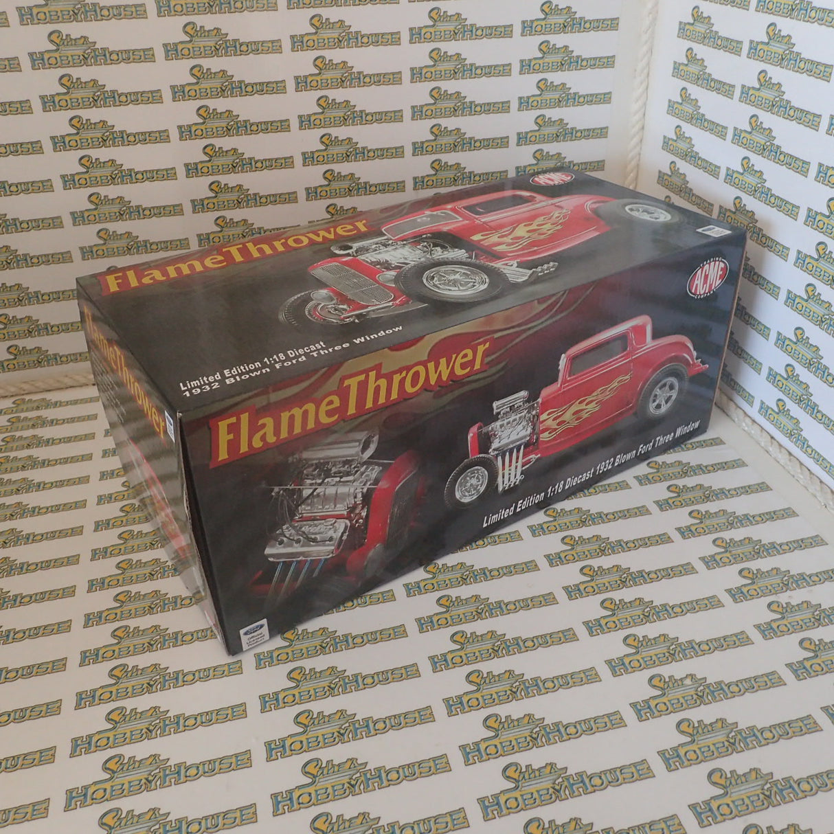 ACME A1805016 - 1/18 Scale 1932 Ford 3 Window Flamethrower Diecast Scale Model Replica