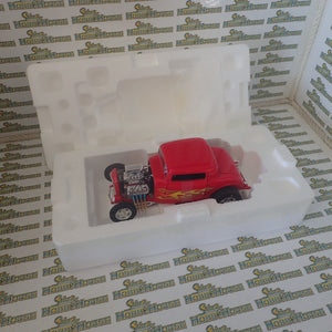 ACME A1805016 - 1/18 Scale 1932 Ford 3 Window Flamethrower Diecast Scale Model Replica