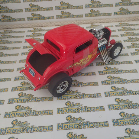 ACME A1805016 - 1/18 Scale 1932 Ford 3 Window Flamethrower Diecast Scale Model Replica