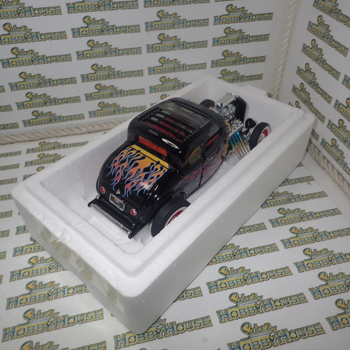 ACME A1805022 - 1/18 Scale 1932 Ford Blown 5 Window w/ Rat Fink figure Diecast Scale Model Replica