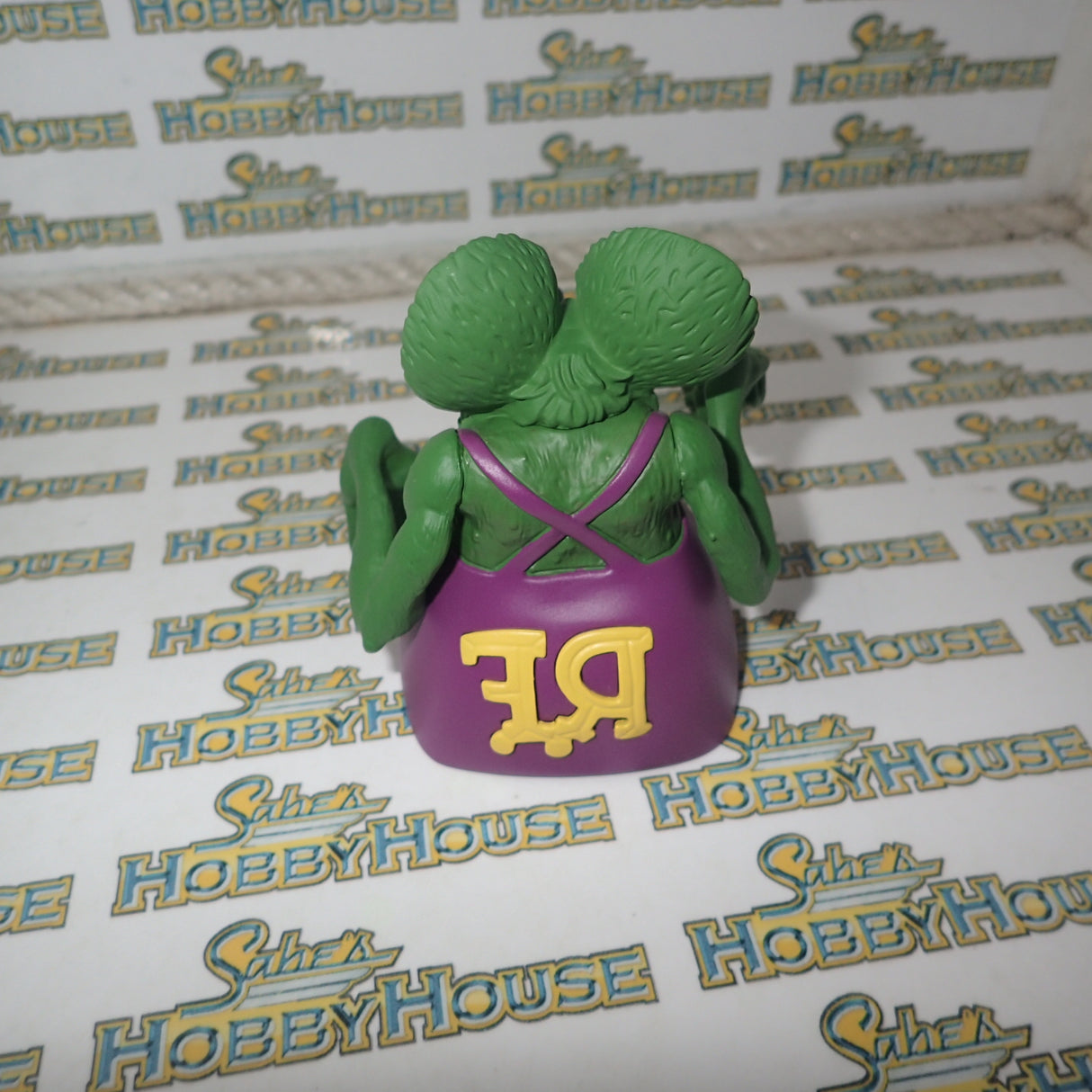 ACME A1805022 - 1/18 Scale 1932 Ford Blown 5 Window w/ Rat Fink figure Diecast Scale Model Replica