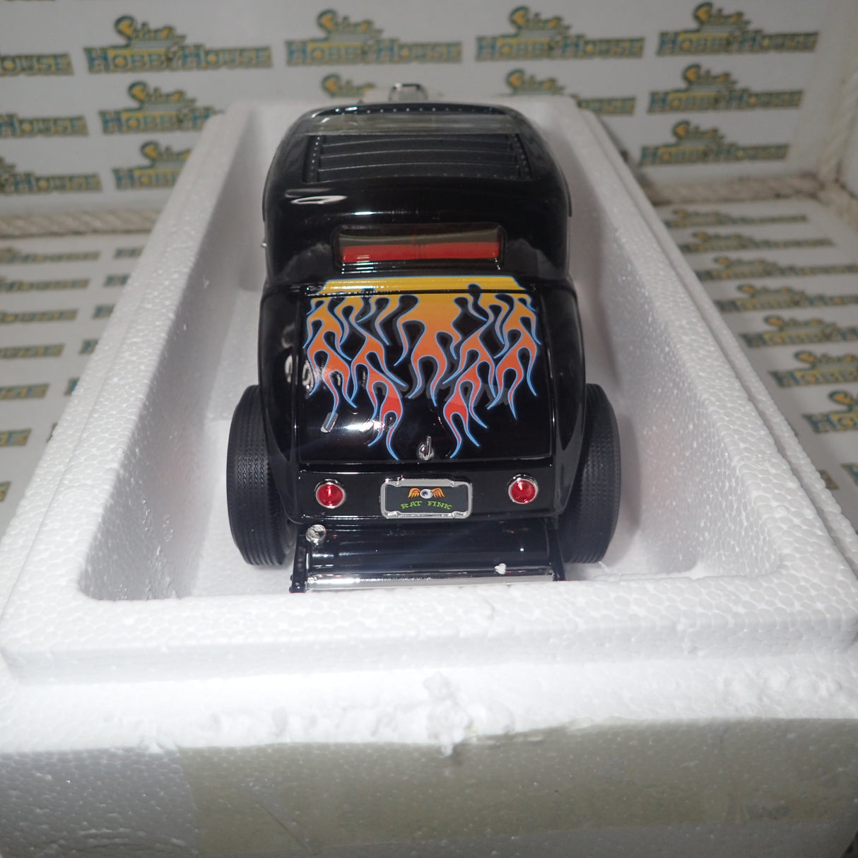 ACME A1805022 - 1/18 Scale 1932 Ford Blown 5 Window w/ Rat Fink figure Diecast Scale Model Replica