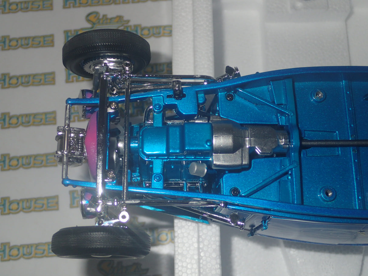 ACME A1805024 - 1/18 Scale 1932 FORD HOT ROD ROADSTER BLUE FLAME Diecast Scale Model Replica