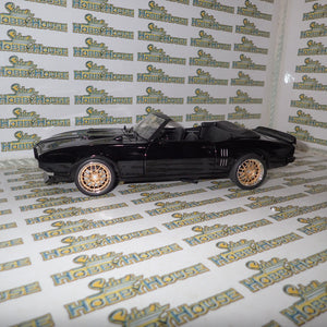 Acme - 1/18 Scale - A1805215 1968 PONTIAC FIREBIRD CONVERTIBLE RESTOMOD Diecast Scale Model Replica