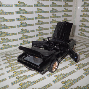 Acme - 1/18 Scale - A1805215 1968 PONTIAC FIREBIRD CONVERTIBLE RESTOMOD Diecast Scale Model Replica