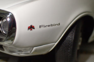 Acme A1805220 - 1/18 Scale 1968 Pontiac Firebird First Ram Air II Die-cast Model Replica