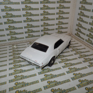 Acme A1805220 - 1/18 Scale 1968 Pontiac Firebird First Ram Air II Die-cast Model Replica