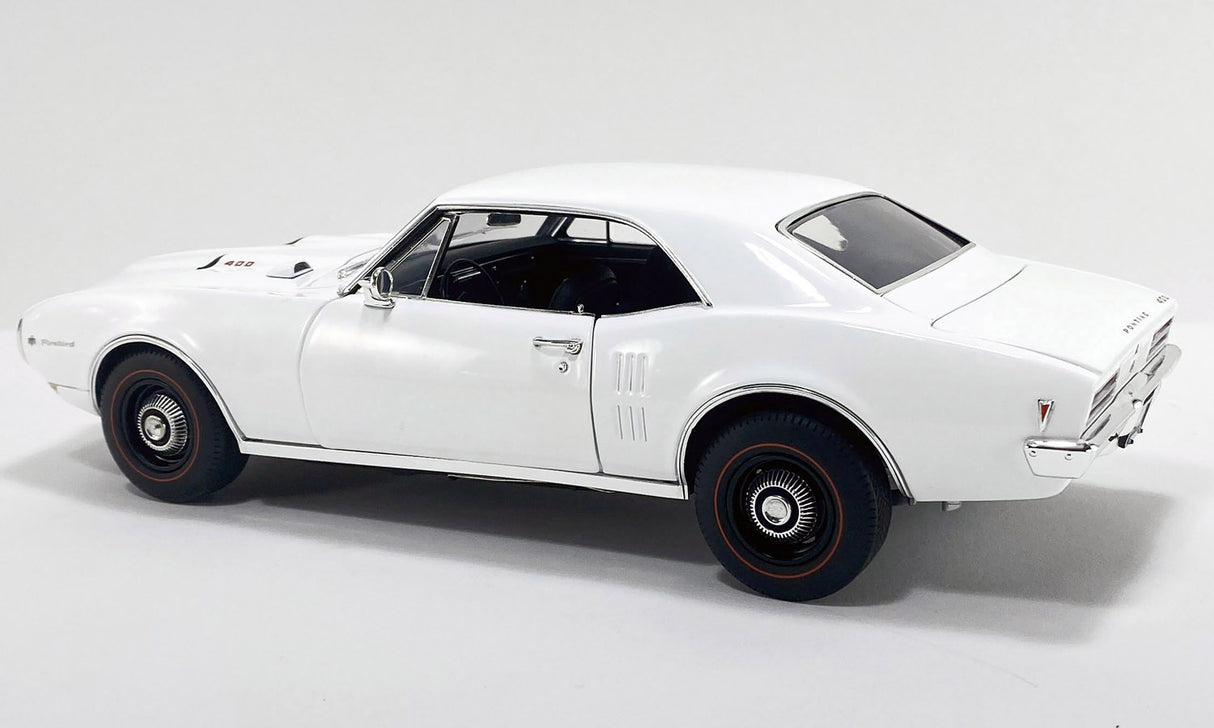 Acme A1805220 - 1/18 Scale 1968 Pontiac Firebird First Ram Air II Die-cast Model Replica