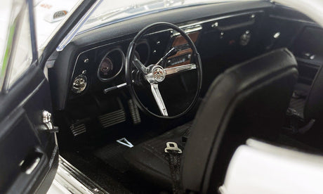 Acme A1805220 - 1/18 Scale 1968 Pontiac Firebird First Ram Air II Die-cast Model Replica