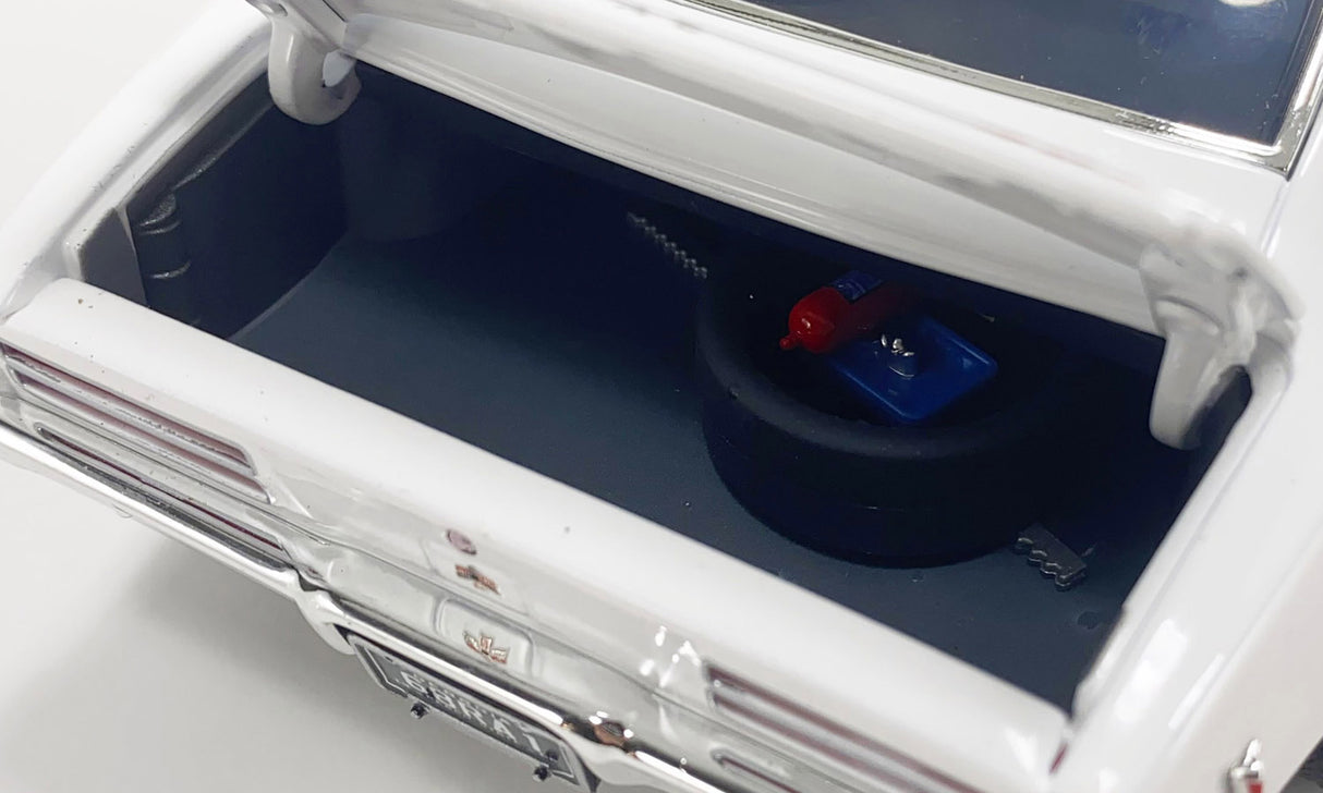 Acme A1805220 - 1/18 Scale 1968 Pontiac Firebird First Ram Air II Die-cast Model Replica