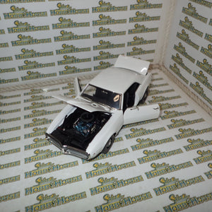 Acme A1805220 - 1/18 Scale 1968 Pontiac Firebird First Ram Air II Die-cast Model Replica