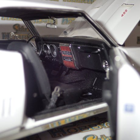 Acme A1805220 - 1/18 Scale 1968 Pontiac Firebird First Ram Air II Die-cast Model Replica