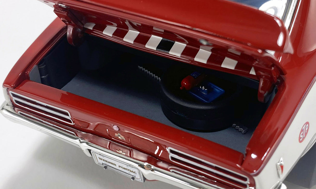 ACME A1805221 - 1/18 Scale 1968 Pontiac Firebird First Ram Air II - Weidner Pontiac Drag Die-Cast Model Replica