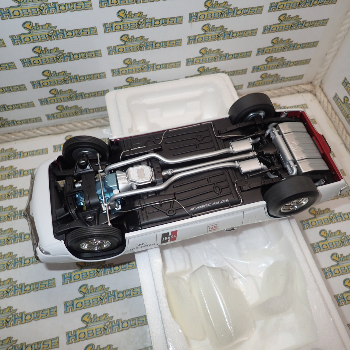 ACME A1805221 - 1/18 Scale 1968 Pontiac Firebird First Ram Air II - Weidner Pontiac Drag Die-Cast Model Replica