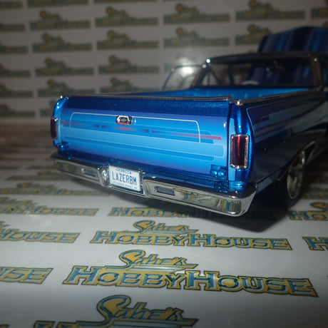 ACME A1805414 - 1/18 Scale 1965 CHEVROLET EL CAMINO SOUTHERN KINGS CUSTOMS Diecast Scale Model Replica