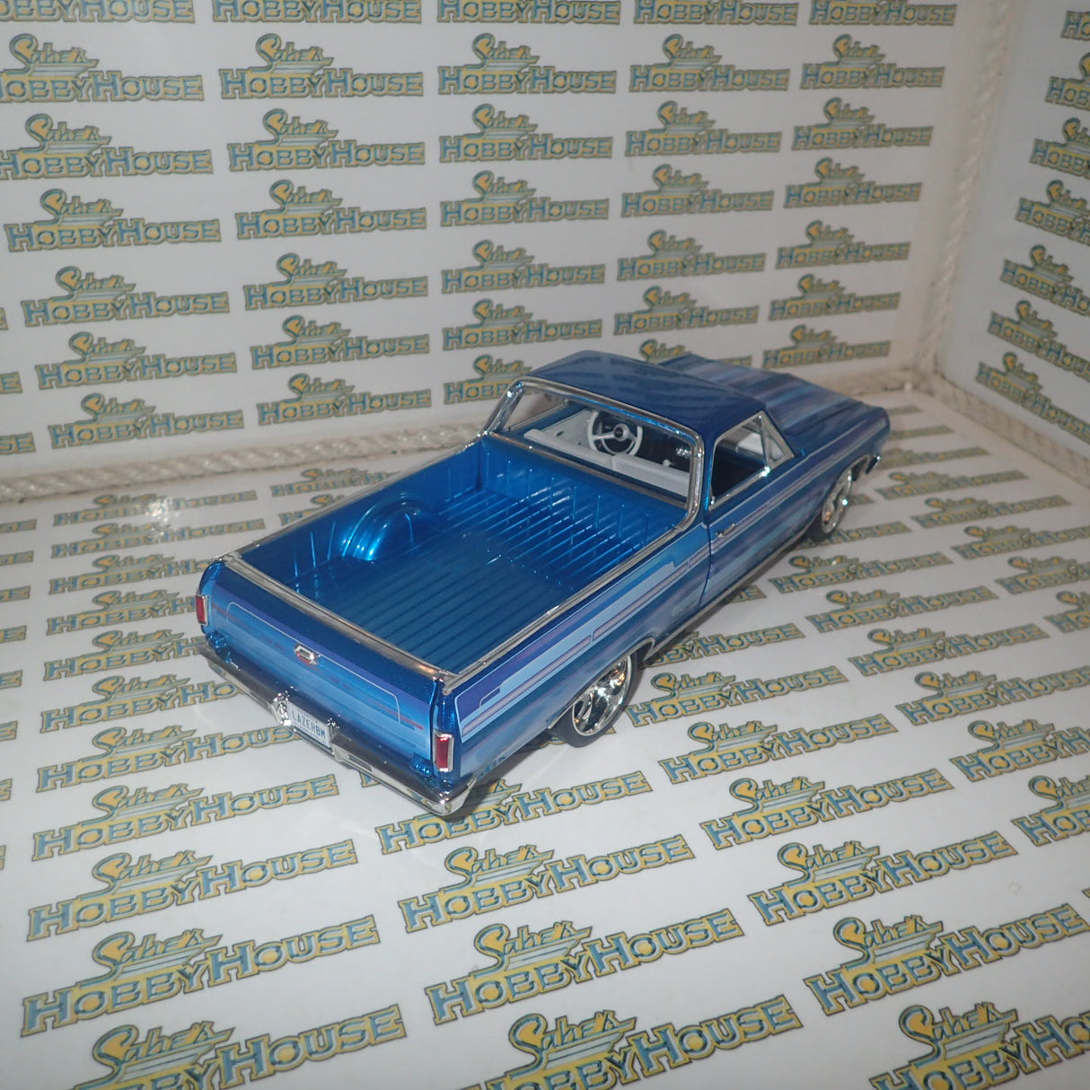 ACME A1805414 - 1/18 Scale 1965 CHEVROLET EL CAMINO SOUTHERN KINGS CUSTOMS Diecast Scale Model Replica