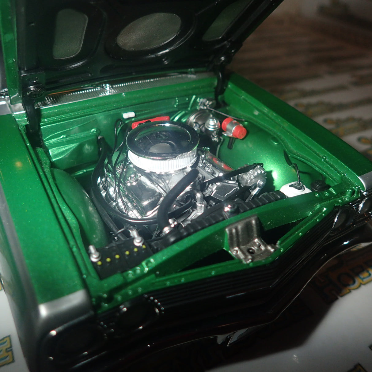 ACME A1805415 - 1/18 Scale 1965 CHEVROLET EL CAMINO SOUTHERN KINGS CUSTOMS Diecast Scale Model Replica