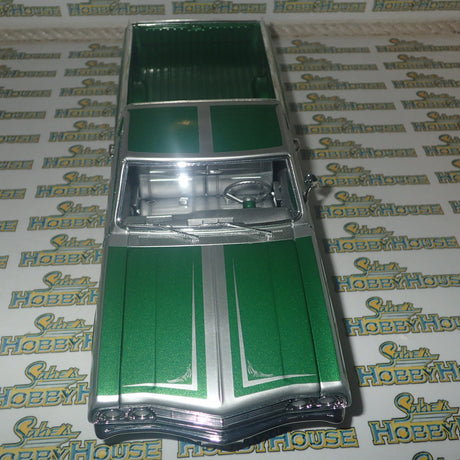 ACME A1805415 - 1/18 Scale 1965 CHEVROLET EL CAMINO SOUTHERN KINGS CUSTOMS Diecast Scale Model Replica