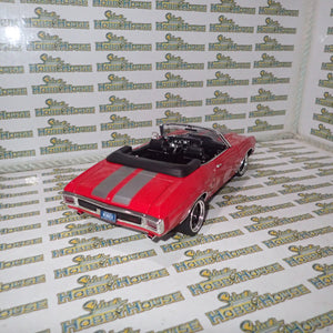 ACME A1805518 - 1/18 Scale 1970 CHEVROLET CHEVELLE SS CONVERTIBLE RESTOMOD Diecast Scale Model Replica